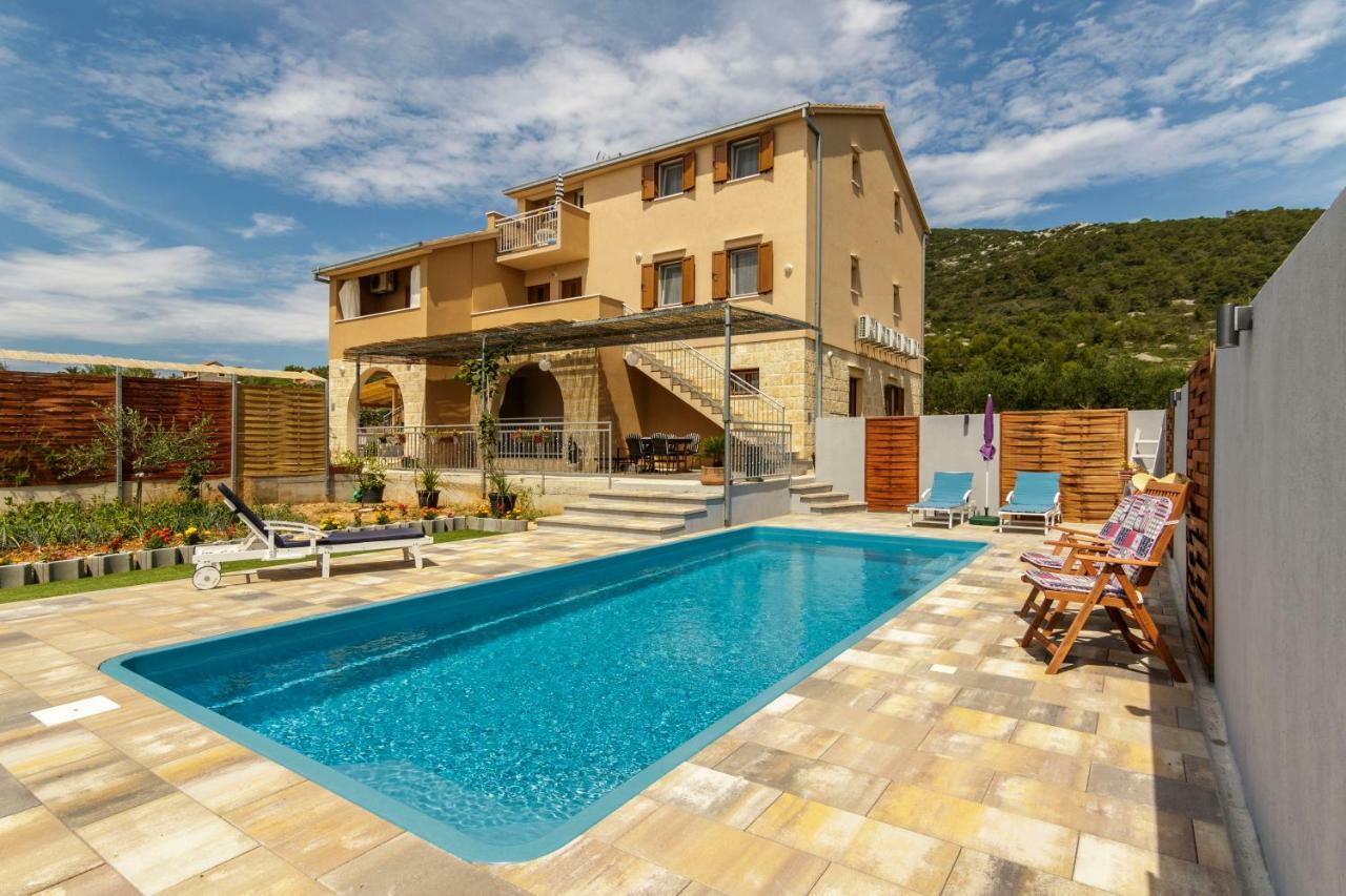 Apartments Mardesic Komiža Kültér fotó