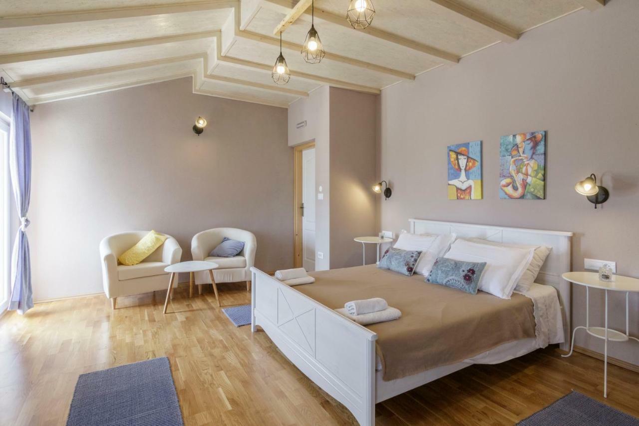 Apartments Mardesic Komiža Kültér fotó
